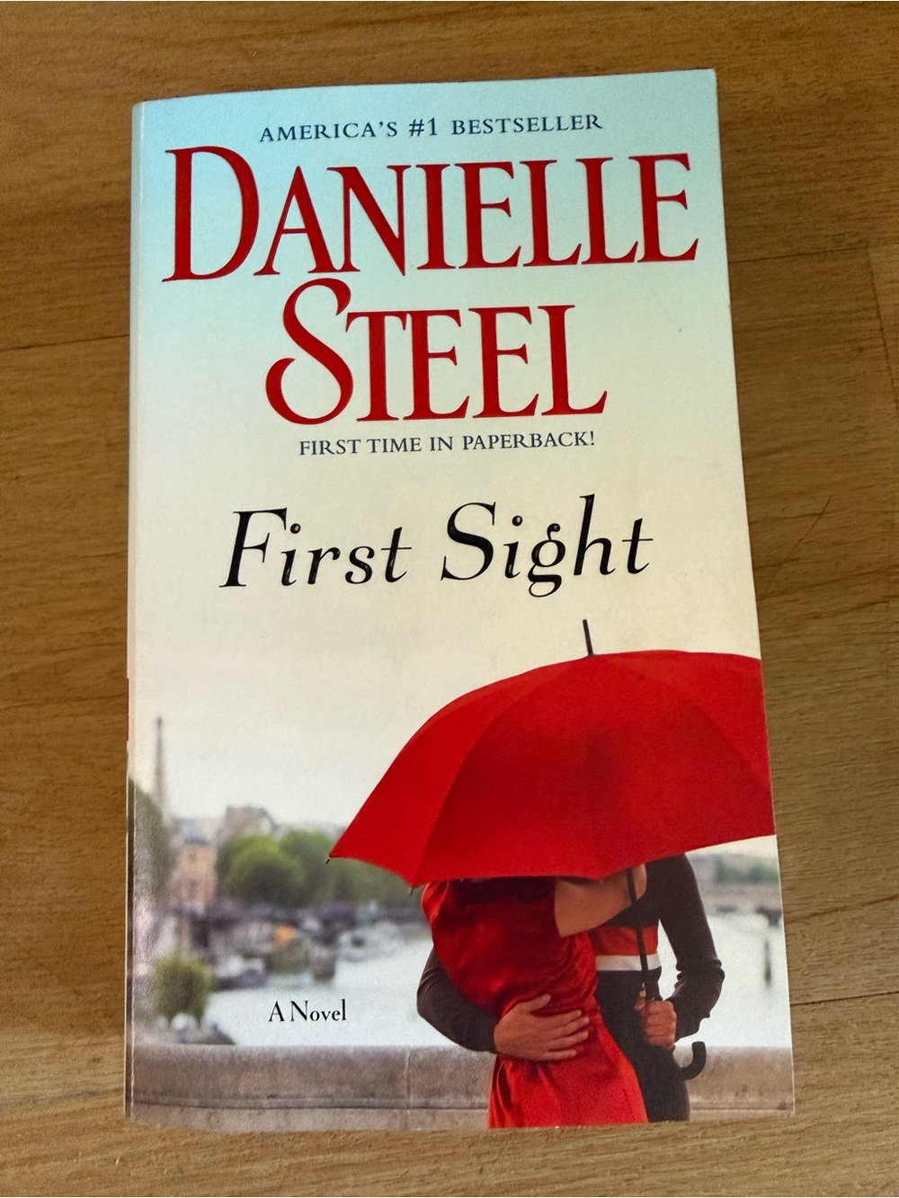 📚3 for $12📚Danielle Steel "First Sight" Paperback - Red Accents